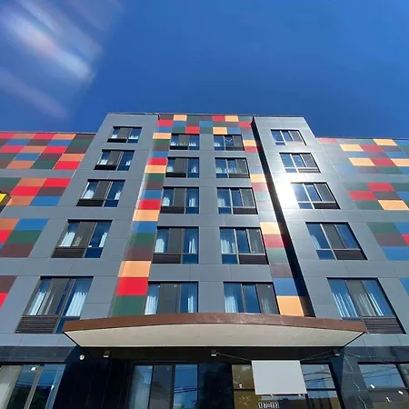 Super 8 By Wyndham Brooklyn Williamsburg Hotel